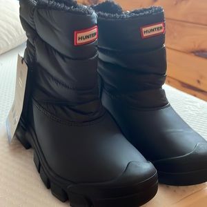 Kids hunter snow boots Uk size 1 US size 2 brand new